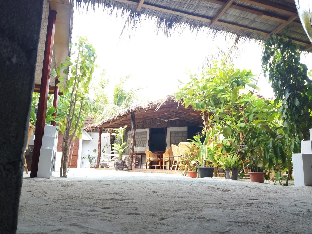 Alvi Star Inn Thulhaadhoo Exterior foto